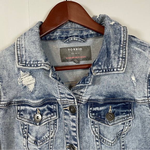 Torrid Denim Jacket Light Wash Distressed Plus Size Casual Layering Grunge - Picture 4 of 13